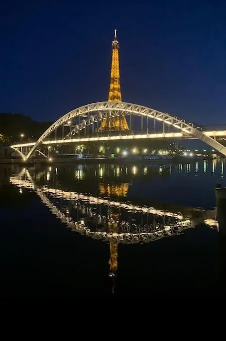 Sejour Sur Peniche De Luxe Face Tour Eiffel Hotel París 0*,